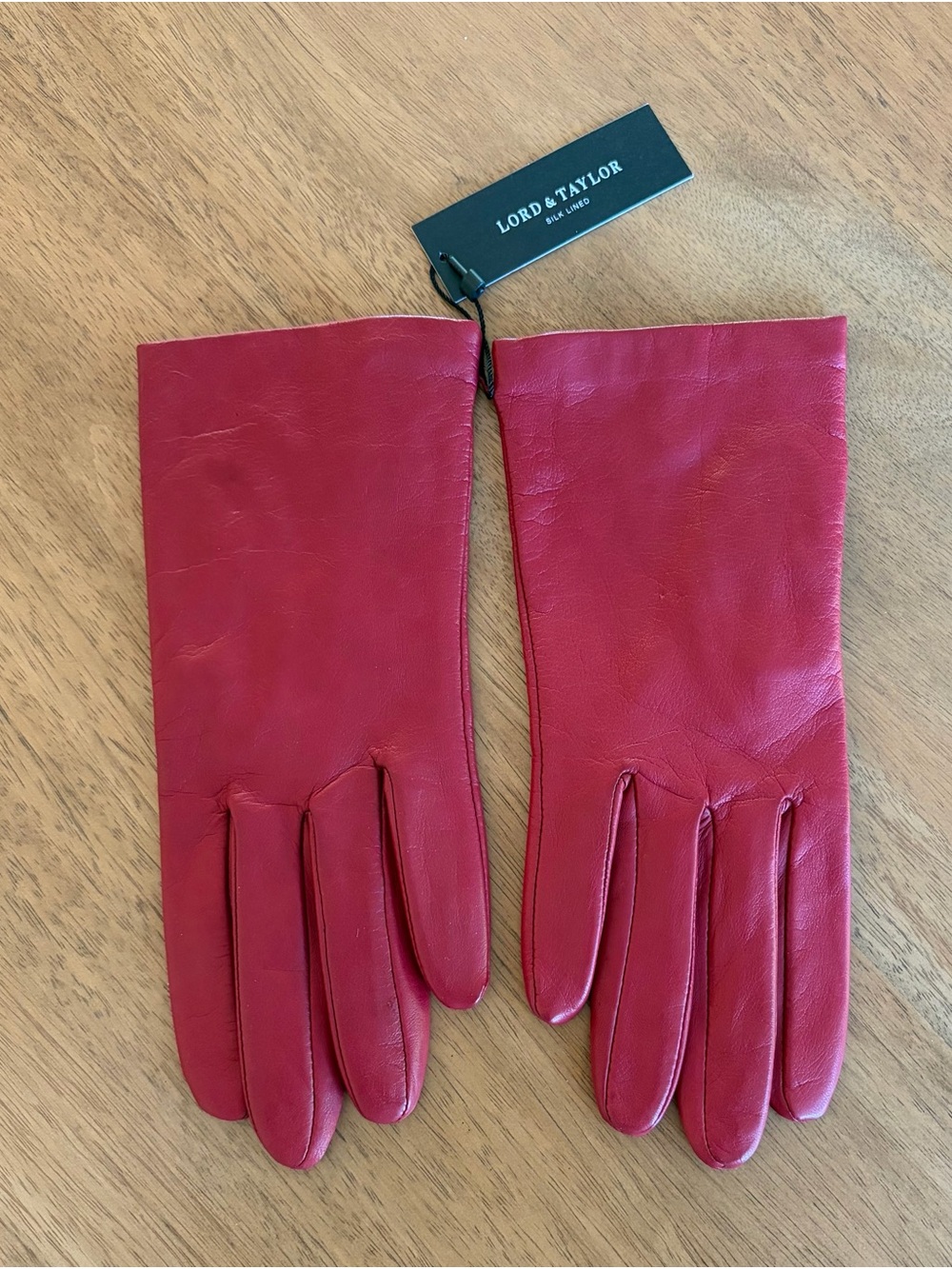 NWT Lord & Taylor Red Leather Ladies' Gloves 7